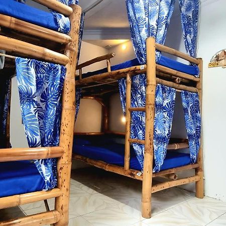 Хостел Blue House Backpackers Siquijor Сан-Хуан Экстерьер фото
