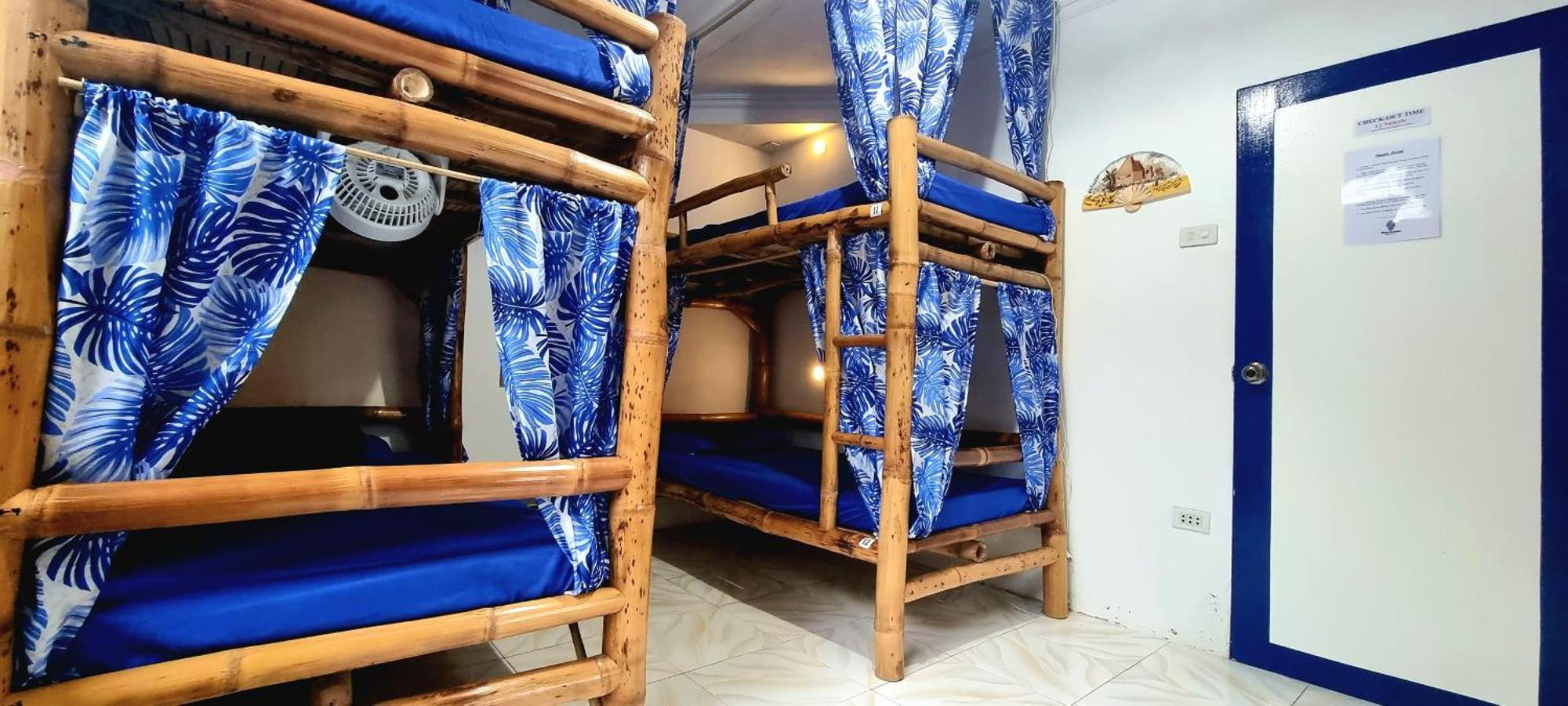 Хостел Blue House Backpackers Siquijor Сан-Хуан Экстерьер фото