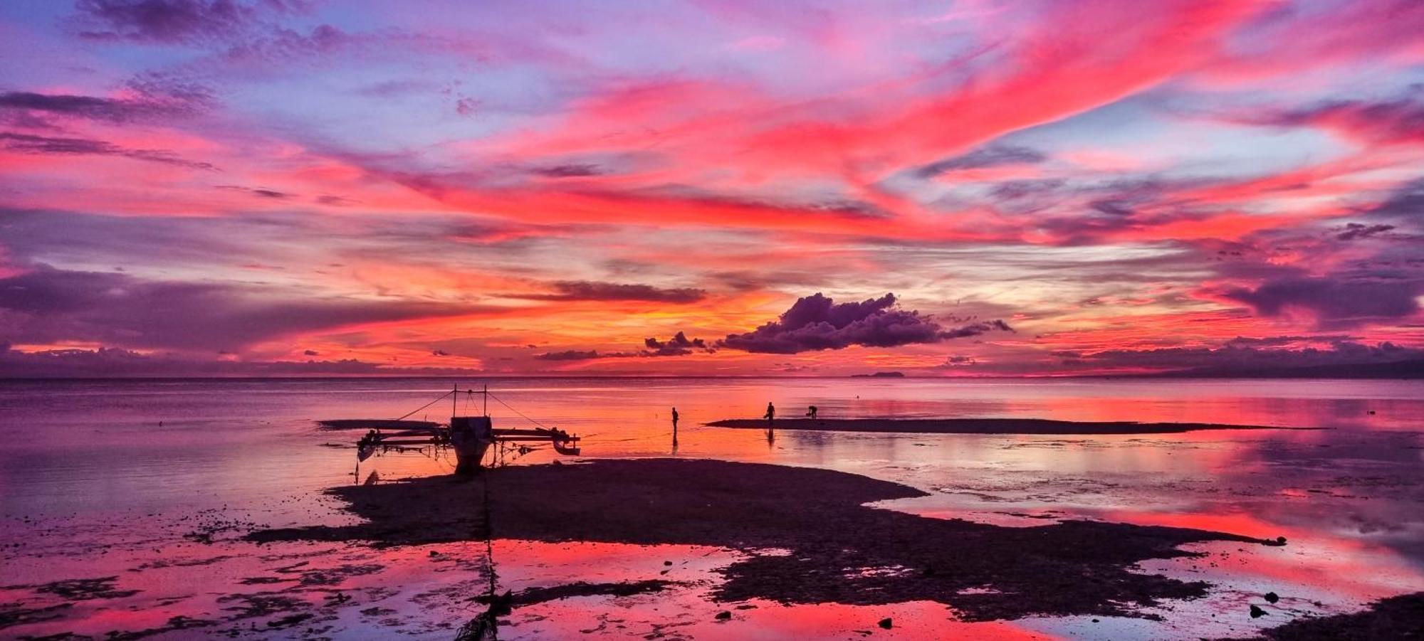 Хостел Blue House Backpackers Siquijor Сан-Хуан Экстерьер фото