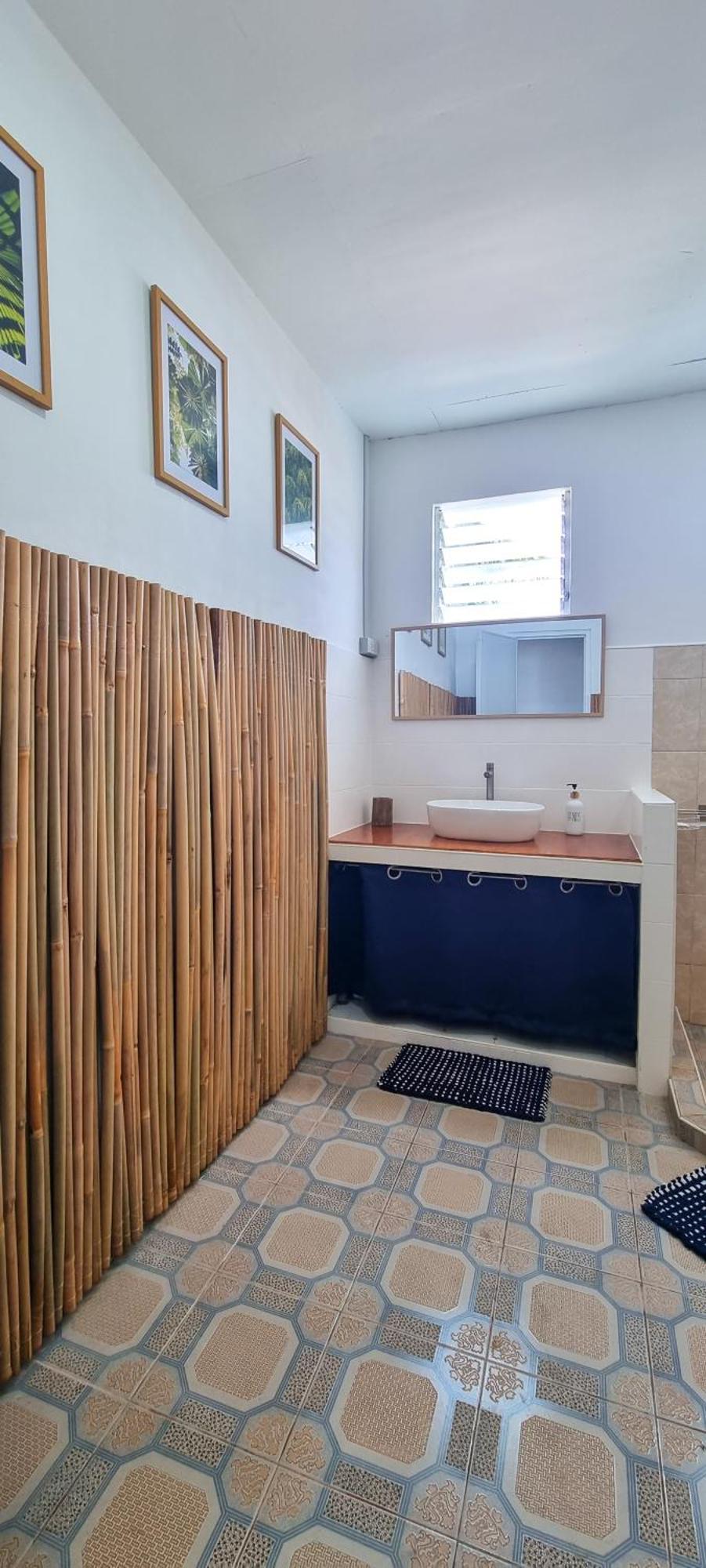 Хостел Blue House Backpackers Siquijor Сан-Хуан Экстерьер фото