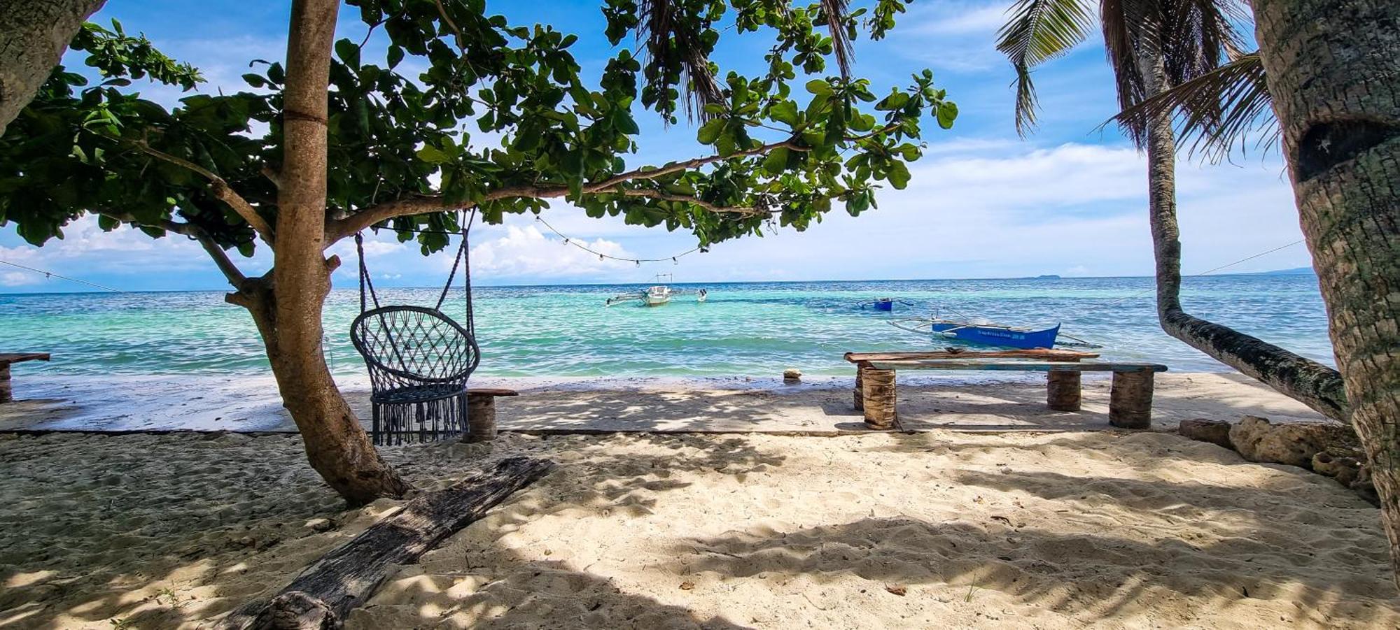 Хостел Blue House Backpackers Siquijor Сан-Хуан Экстерьер фото